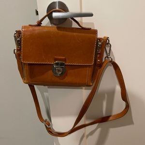Roots old school style bag